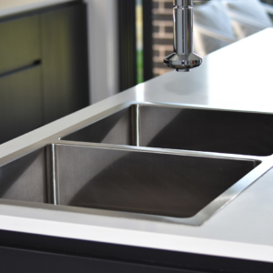 Kitchen & Laundry