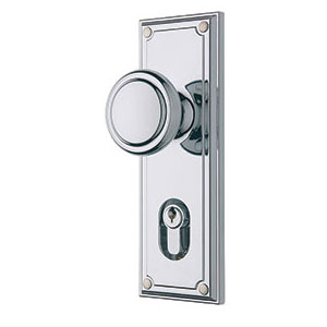 Gainsborough Neue Traditional Knobset Trilock Entrance Set - Image 2